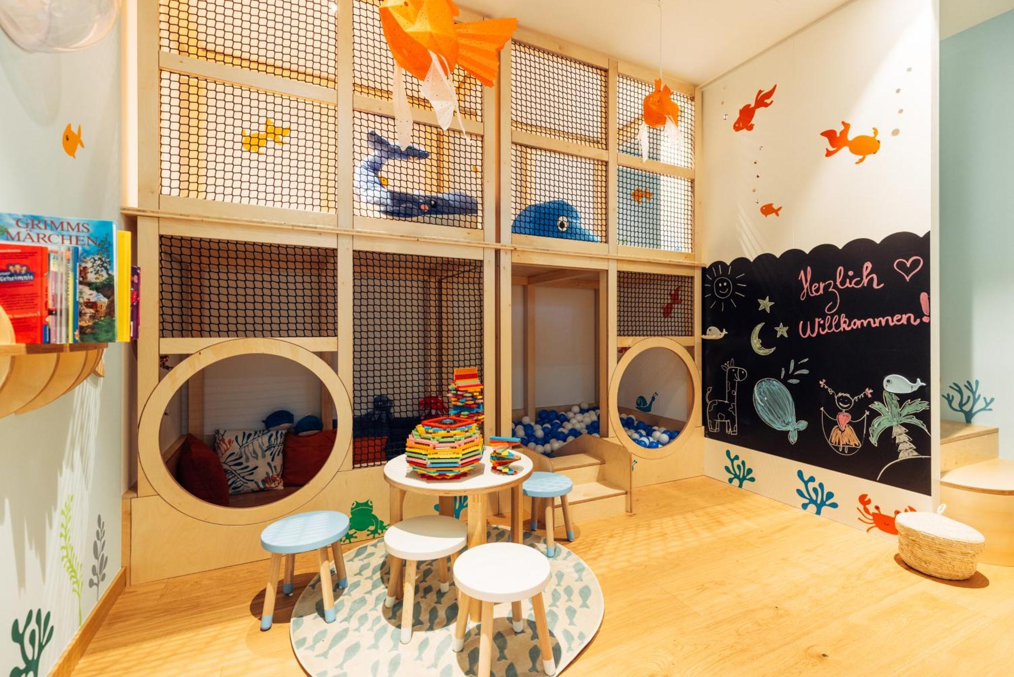 Harry'S Home Graz-Smart City Hotel & Apartments Esterno foto