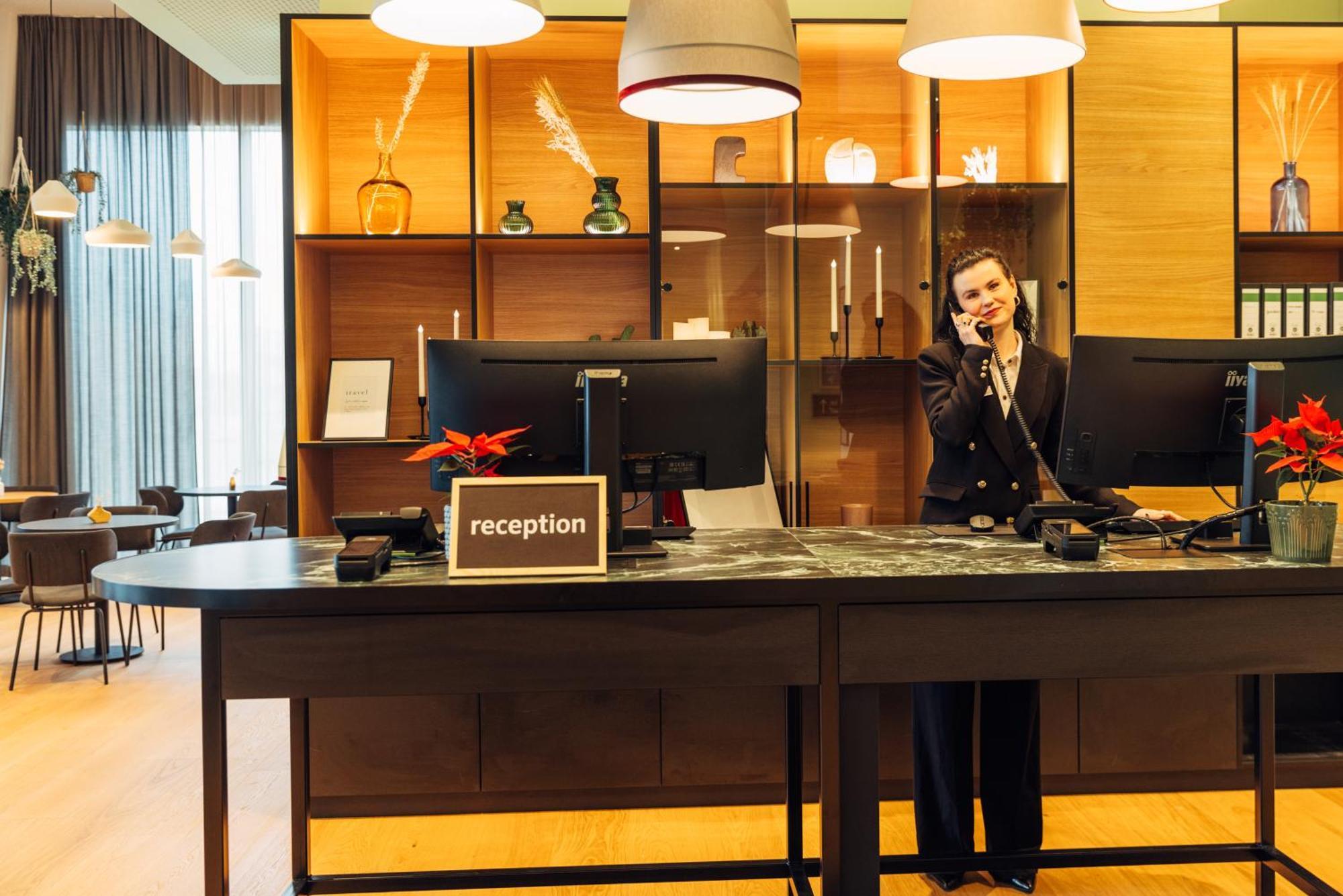 Harry'S Home Graz-Smart City Hotel & Apartments Esterno foto