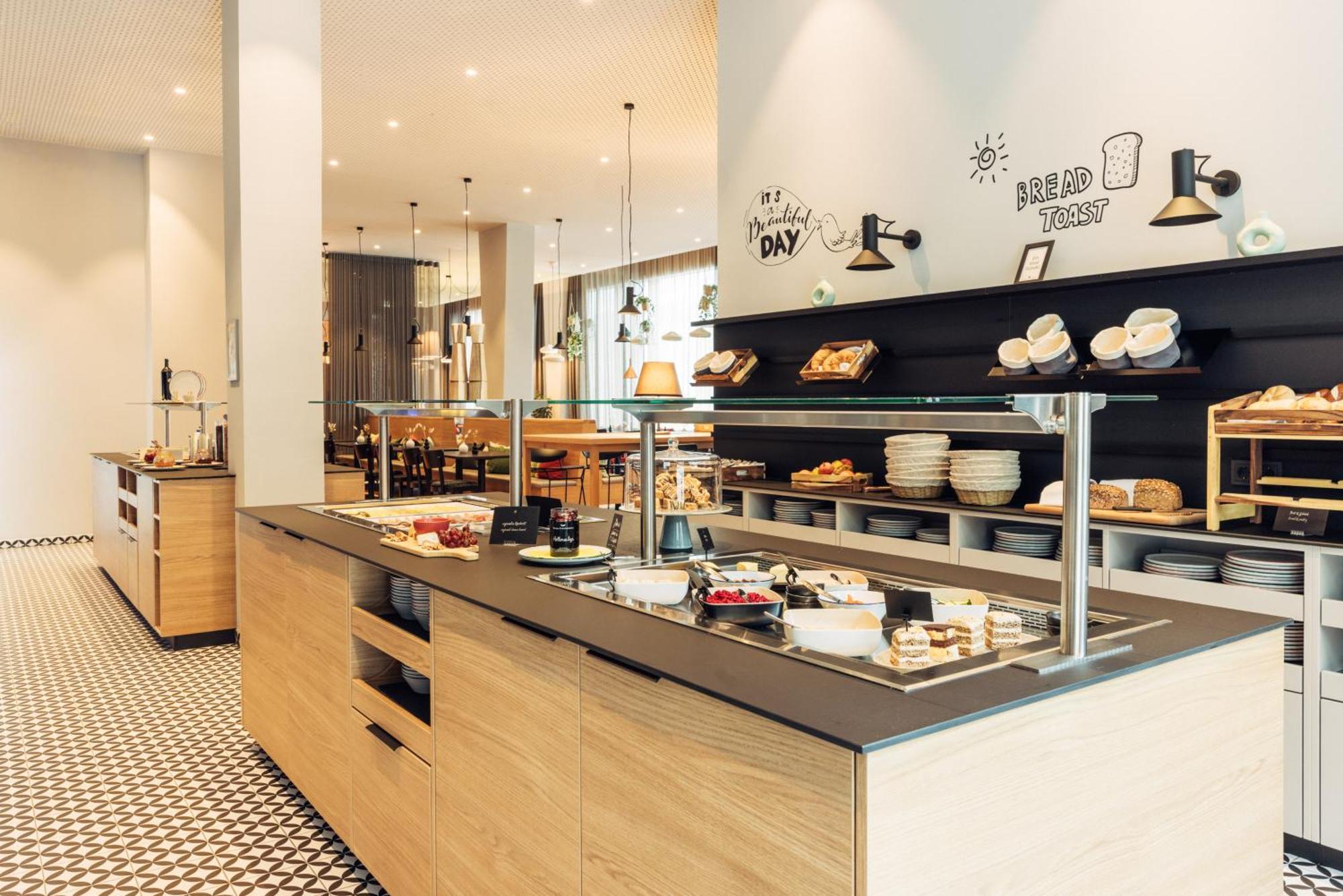 Harry'S Home Graz-Smart City Hotel & Apartments Esterno foto