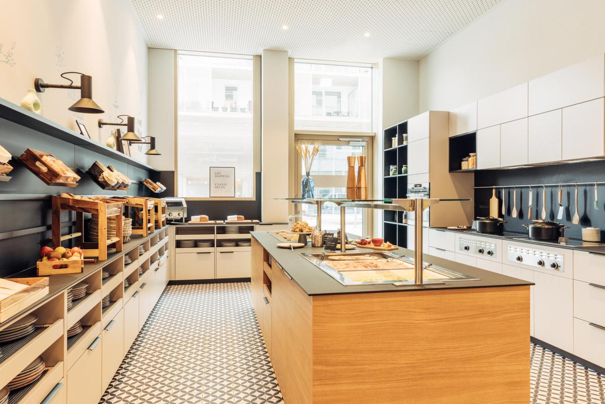 Harry'S Home Graz-Smart City Hotel & Apartments Esterno foto