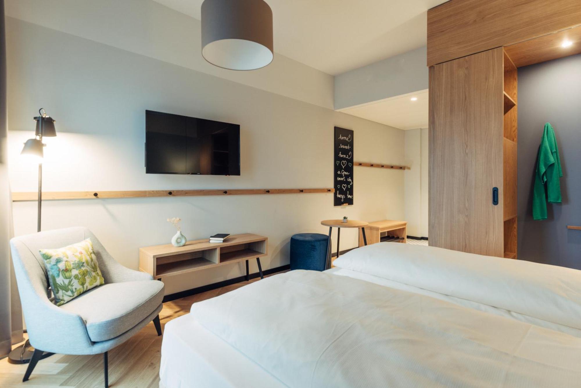 Harry'S Home Graz-Smart City Hotel & Apartments Esterno foto